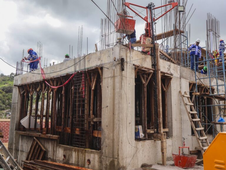 📰 AVANZA PROYECTO DE MEJORAMIENTO Y AMPLIACIÓN DEL SERVICIO EDUCATIVO EN LA I.E. JOSÉ CARLOS MARIÁTEGUI 📚🏗️