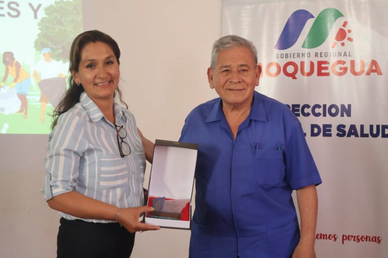 𝐓𝐎𝐑𝐀𝐓𝐀 𝐃𝐄𝐒𝐓𝐀𝐂𝐀 𝐓𝐑𝐀𝐁𝐀𝐉𝐎 𝐂𝐎𝐍 𝐀𝐃𝐔𝐋𝐓𝐎𝐒 𝐌𝐀𝐘𝐎𝐑𝐄𝐒 𝐄𝐍 𝐄𝐍𝐂𝐔𝐄𝐍𝐓𝐑𝐎 𝐑𝐄𝐆𝐈𝐎𝐍𝐀𝐋 𝐃𝐄 𝐌𝐔𝐍𝐈𝐂𝐈𝐏𝐈𝐎𝐒